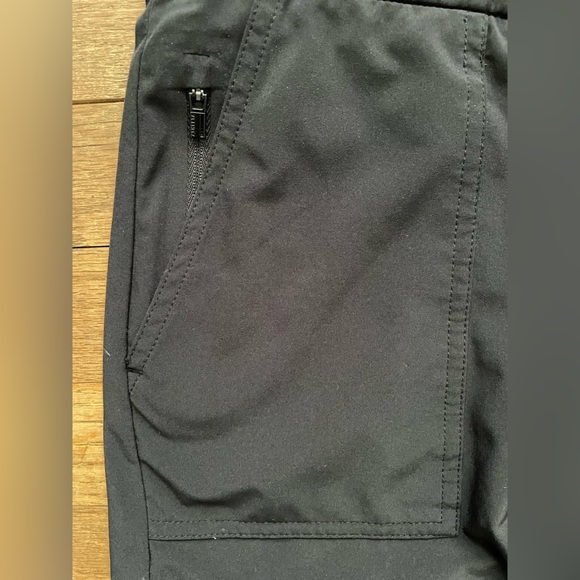 Athleta black lightweight travel pants sz 4 - Picture 3 of 3